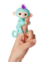 Fingerlings Zoe (Green with Purple Hair)